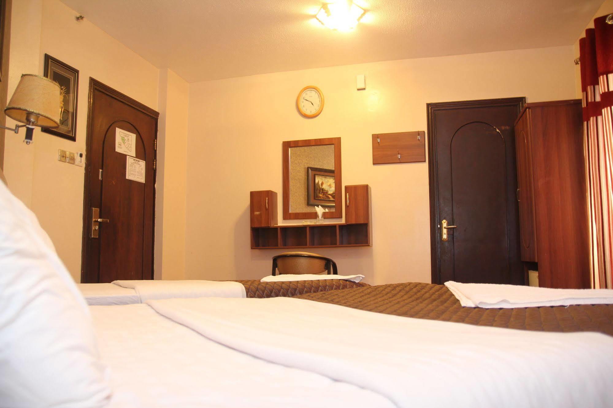 Oyo 329 Down Town Hotel Dubai Ngoại thất bức ảnh